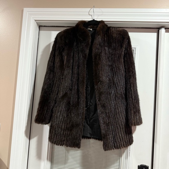 Vintage Henig Furs Brown Mink Coat with pockets Women’s Size 12